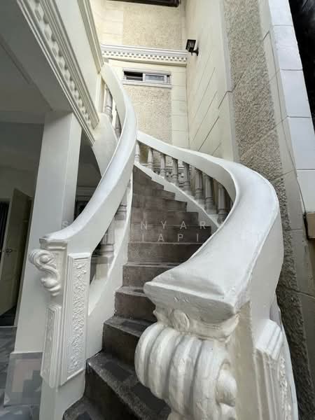 undefined, Bangkok, Samsen Nai, Phaya Thai, Bangkok, 3 Bedrooms, 250 sqm, Townhouse For Rent, by Sarunyarat Sutthiapiwat, 500265889 - DDproperty.com