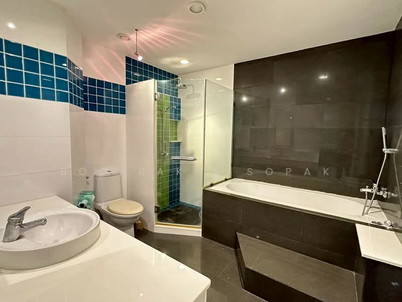 Silom Grand Terrace, Bangkok, Soi Saladaeng 2, Saladaeng Road, Silom, Bang Rak, Bangkok, 2 Bedrooms, 84 sqm, Condo For Rent, by Boonraksa Sopak, 500265896 - DDproperty.com