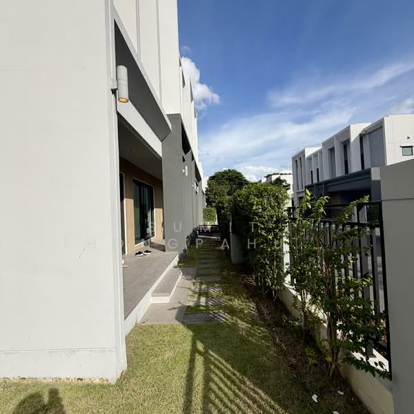 Bangkok Boulevard Signature Westgate, Nonthaburi, Kanchanaphisek Road, Bang Bua Thong, Bang Bua Thong, Nonthaburi, 4 Bedrooms, 439 sqm, Single Detached House For Sale, by Sumit Thongpahusatcha, 500265916 - DDproperty.com