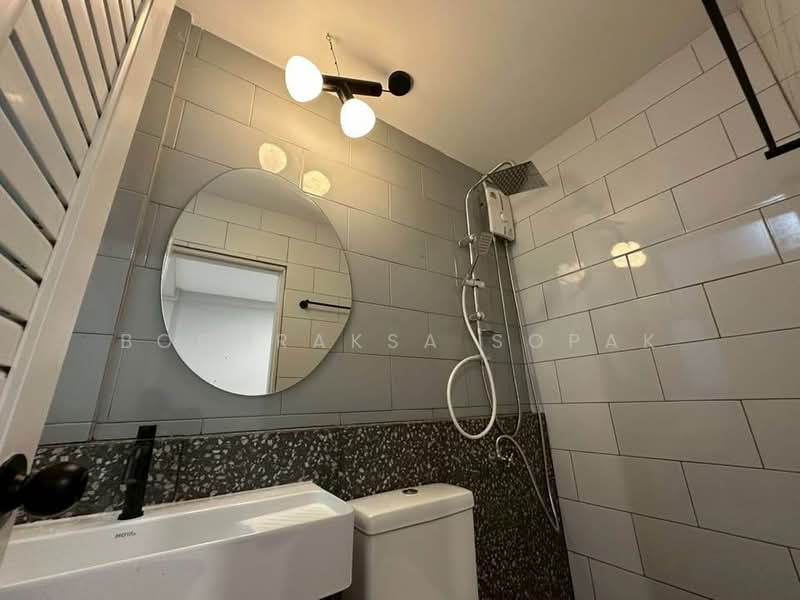 3-BR Townhouse, Bangkok, Lat Phrao, Lat Phrao, Bangkok, 3 Bedrooms, 204 sqm, Townhouse For Rent, by Boonraksa Sopak, 500265982 - DDproperty.com