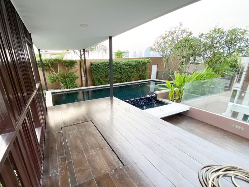 Baan Lux Sathon, Bangkok, Soi Meksawat, Chong Nonsi, Yan Nawa, Bangkok, 3 Bedrooms, 370 sqm, Condo For Rent, by Sineenart Phromnin, 500265996 - DDproperty.com