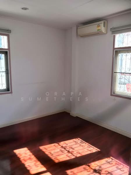 4-BR House, Bangkok, Samsen Nai, Phaya Thai, Bangkok, 4 Bedrooms, 320 sqm, Single Detached House For Sale, by Orapa Sumetheesirisakul, 500266023 - DDproperty.com
