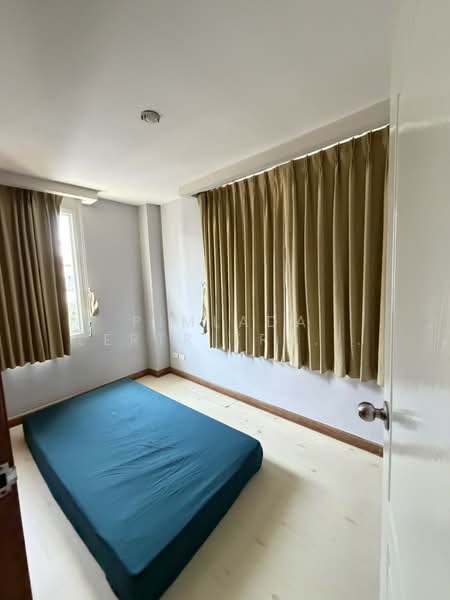 Thanapat Haus Sathorn - Narathiwas, Bangkok, Soi Chuen Chitrung, Nontri Road, Chong Nonsi, Yan Nawa, Bangkok, 3 Bedrooms, 215 sqm, Townhouse For Rent, by Pimlada Lertritrungmanee, 500266107 - DDproperty.com