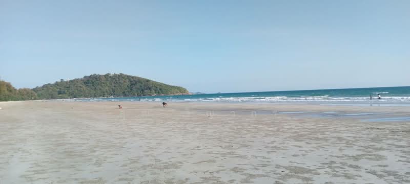 ขายที่ดิน เนื้อที่ 4 ไร่ ในทำเลทอง 500 เมตร ถึงหาดทรายเเม่รำพึง (ก้นอ่าว) โฉนดครุฑเเดง นส4จ พร้อมโอน, Rayong, Phe, Muang Rayong, Rayong, , 6,400 sqm, Land For Sale, by คุณ วิญากร, 500266116 - DDproperty.com