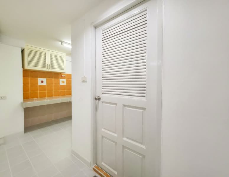 Studio Townhouse, Bangkok, Praborommaharatchawang, Phra Nakhon, Bangkok, Studio, 200 sqm, Townhouse For Rent, by Boonraksa Sopak, 500266137 - DDproperty.com