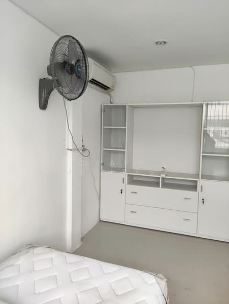 4-BR Townhouse, Bangkok, Phra Kanong Nua, Watthana, Bangkok, 4 Bedrooms, 200 sqm, Townhouse For Sale, by Orapa Sumetheesirisakul, 500266145 - DDproperty.com