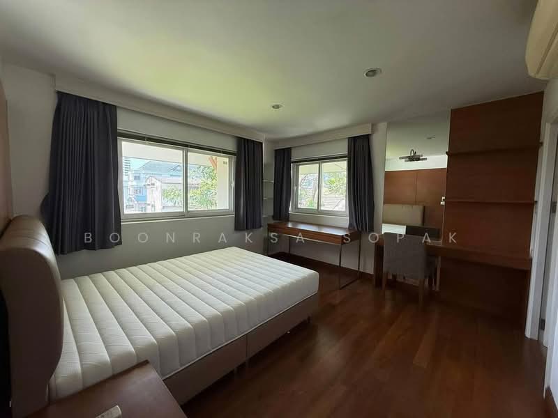 4-BR Townhouse, Bangkok, Khlong Tan Nua, Watthana, Bangkok, 4 Bedrooms, 250 sqm, Townhouse For Rent, by Boonraksa Sopak, 500266148 - DDproperty.com