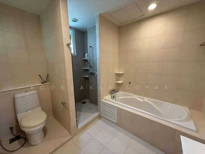 4-BR Townhouse, Bangkok, Khlong Tan Nua, Watthana, Bangkok, 4 Bedrooms, 250 sqm, Townhouse For Rent, by Boonraksa Sopak, 500266148 - DDproperty.com