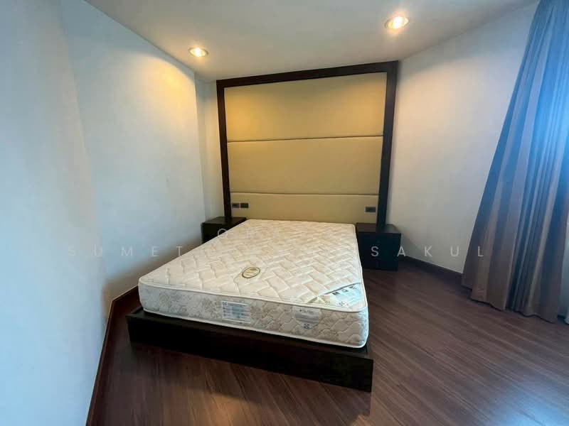 Sathorn Gardens, Bangkok, 39 South Sathorn Road, Thung Maha Mek, Sathon, Bangkok, 2 Bedrooms, 94 sqm, Condo For Sale, by Orapa Sumetheesirisakul, 500266196 - DDproperty.com