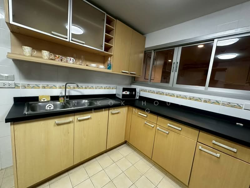 Tai Ping Towers, Bangkok, 582 Soi Sukhumvit 63, Khlong Tan Nua, Watthana, Bangkok, 3 Bedrooms, 130 sqm, Condo For Rent, by Bangkok House Living, 500266225 - DDproperty.com