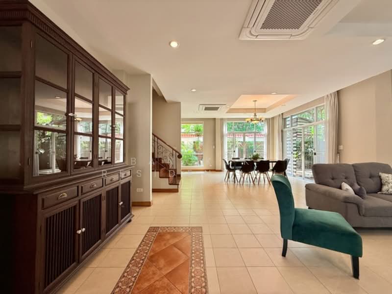 House in Compound, Bangkok, Khlong Toei, Khlong Toei, Bangkok, 3 Bedrooms, 260 sqm, Single Detached House For Rent, by Bangkok Residential, 500266249 - DDproperty.com