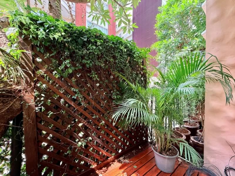 House in Compound, Bangkok, Khlong Toei, Khlong Toei, Bangkok, 3 Bedrooms, 260 sqm, Single Detached House For Rent, by Bangkok Residential, 500266249 - DDproperty.com