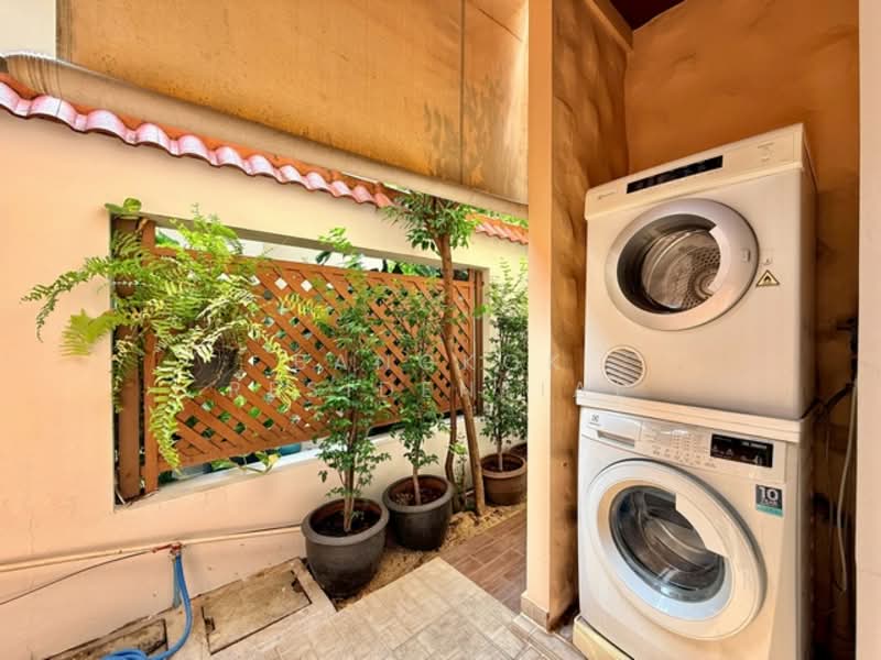 House in Compound, กรุงเทพ, คลองเตย, คลองเตย, กรุงเทพ, 260 ตร.ม., บ้านเดี่ยว ให้เช่า, โดย Bangkok Residential, 500266249 - DDproperty.com