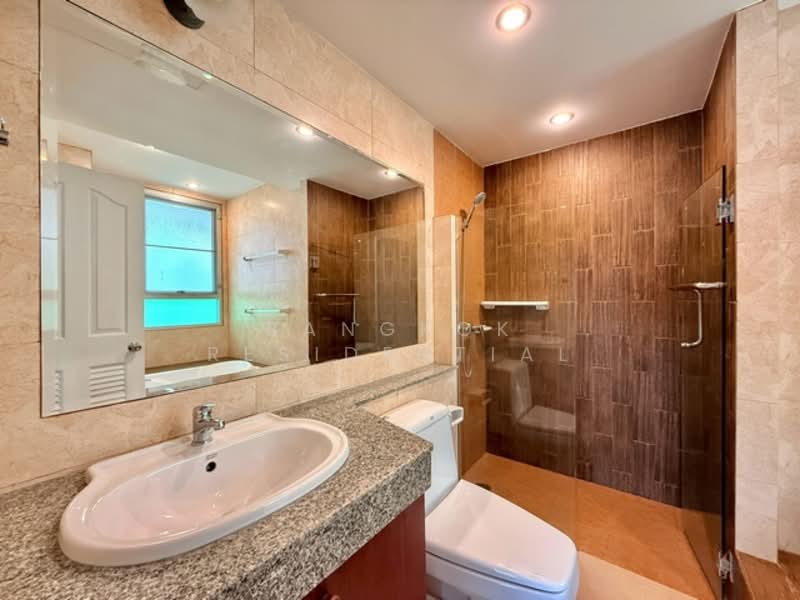 House in Compound, Bangkok, Khlong Toei, Khlong Toei, Bangkok, 3 Bedrooms, 260 sqm, Single Detached House For Rent, by Bangkok Residential, 500266249 - DDproperty.com