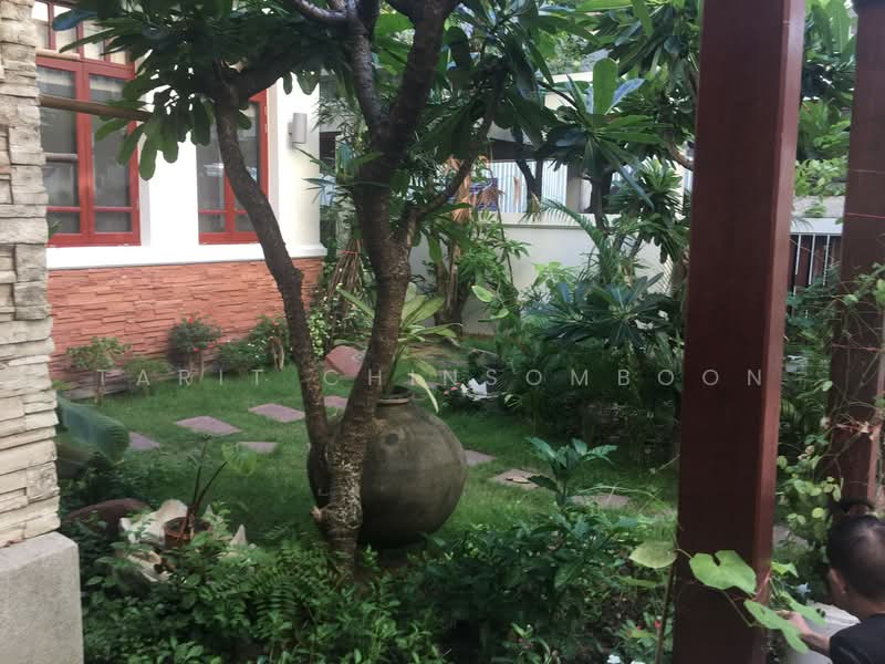 4-BR House, Bangkok, Khlong Tan Nua, Watthana, Bangkok, 4 Bedrooms, 400 sqm, Single Detached House For Rent, by Tarit Chinsomboon, 500266259 - DDproperty.com