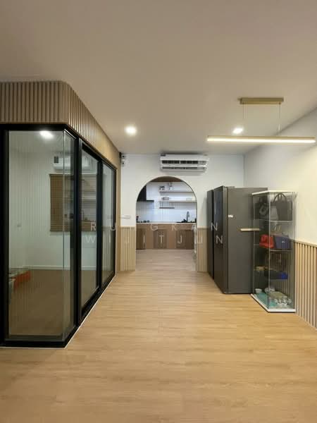 Patio Srinakarin-Rama 9, Bangkok, Krungthep Kreetha Road, Hua Mak, Bang Kapi, Bangkok, 3 Bedrooms, 120 sqm, Townhouse For Sale, by Rungkan Wijitjun, 500266333 - DDproperty.com