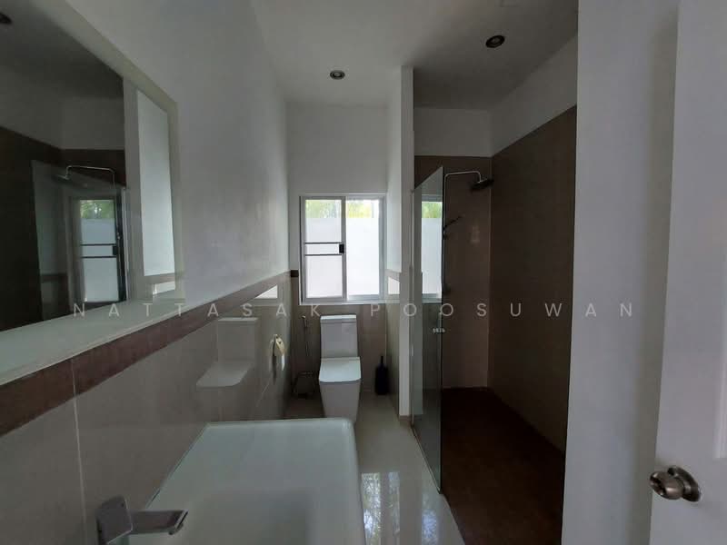 3-BR Villa, Chon Buri (Pattaya), Huai Yai, Bang Lamung (Pattaya), Chon Buri (Pattaya), 3 Bedrooms, 150 sqm, Villa For Sale, by Nattasak Poosuwan, 500266336 - DDproperty.com