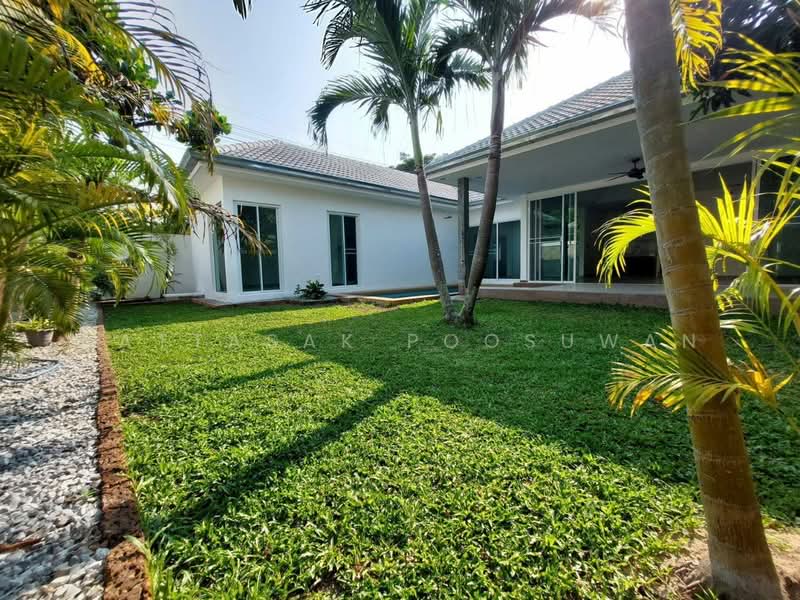 3-BR Villa, Chon Buri (Pattaya), Huai Yai, Bang Lamung (Pattaya), Chon Buri (Pattaya), 3 Bedrooms, 150 sqm, Villa For Sale, by Nattasak Poosuwan, 500266336 - DDproperty.com