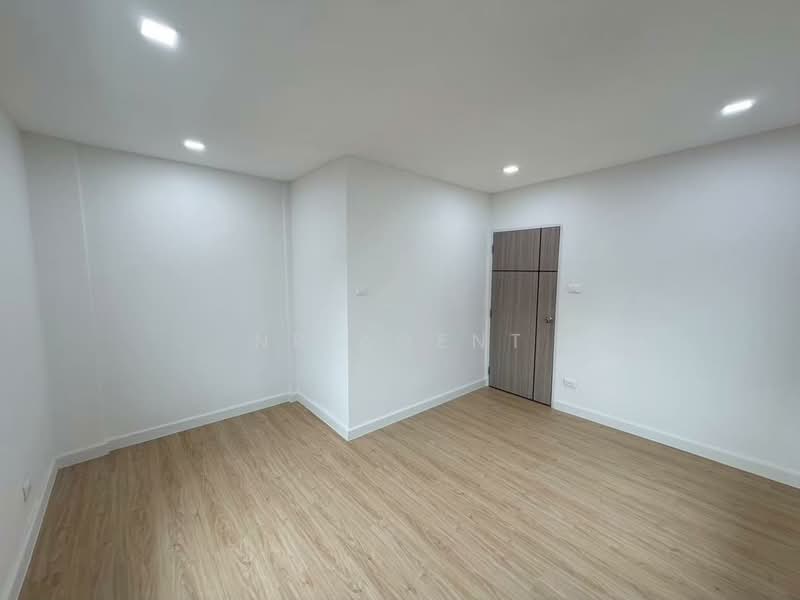 หมู่บ้านสราญรมย์, กรุงเทพ, นวมินทร์, บึงกุ่ม, กรุงเทพ, 98 ตร.ม., ทาวน์เฮ้าส์ ขาย, โดย NR AGENT, 500266398 - DDproperty.com