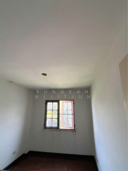 5-BR Townhouse, Bangkok, Talat Bang Khen, Lak Si, Bangkok, 5 Bedrooms, 377 sqm, Townhouse For Sale, by Rungkan Wijitjun, 500266404 - DDproperty.com