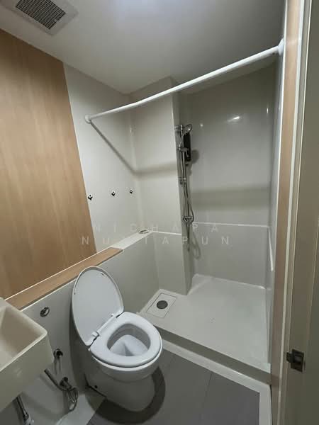 Aspire Sathorn-Thapra, Bangkok, 359 Ratchaphruek Road, Bukkalo, Thon Buri, Bangkok, 1 Bedroom, 32 sqm, Condo For Sale, by Nichapa Nuntapun, 500266446 - DDproperty.com