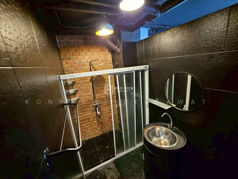 สำนักงานให้เช่า สุขุมวิท 63 บีทีเอสเอกมัย, กรุงเทพ, คลองตันเหนือ, วัฒนา, กรุงเทพ, 210 ตร.ม., สำนักงาน ให้เช่า, โดย Konrarat Deesawat, 500266479 - DDproperty.com