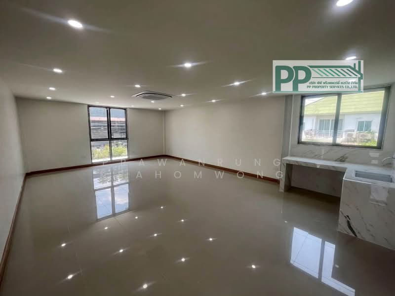 CODE:PP1-W1146-0426 ขายให้เช่าโกดัง บ้าน+ออฟฟิศ สไตล์ Modern พื้นที่กว่า 600 ตร.ม. บนที่ดิน 112 ตร, นนทบุรี, บางรักน้อย, เมืองนนทบุรี, นนทบุรี, 600 ตร.ม., โกดัง-โรงงาน ขาย, โดย PRAWANRUNG KRAHOMWONG, 500266491 - DDproperty.com