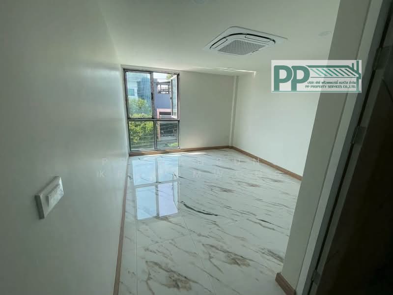 CODE:PP1-W1146-0426 ขายให้เช่าโกดัง บ้าน+ออฟฟิศ สไตล์ Modern พื้นที่กว่า 600 ตร.ม. บนที่ดิน 112 ตร, นนทบุรี, บางรักน้อย, เมืองนนทบุรี, นนทบุรี, 600 ตร.ม., โกดัง-โรงงาน ขาย, โดย PRAWANRUNG KRAHOMWONG, 500266491 - DDproperty.com