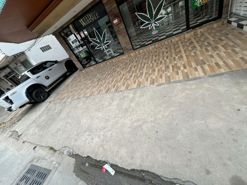 undefined, Chon Buri (Pattaya), Na Kloe, Bang Lamung (Pattaya), Chon Buri (Pattaya), 4 Bedrooms, 200 sqm, Townhouse For Sale, by Pitiyaporn Pornkhuntod, 500266572 - DDproperty.com