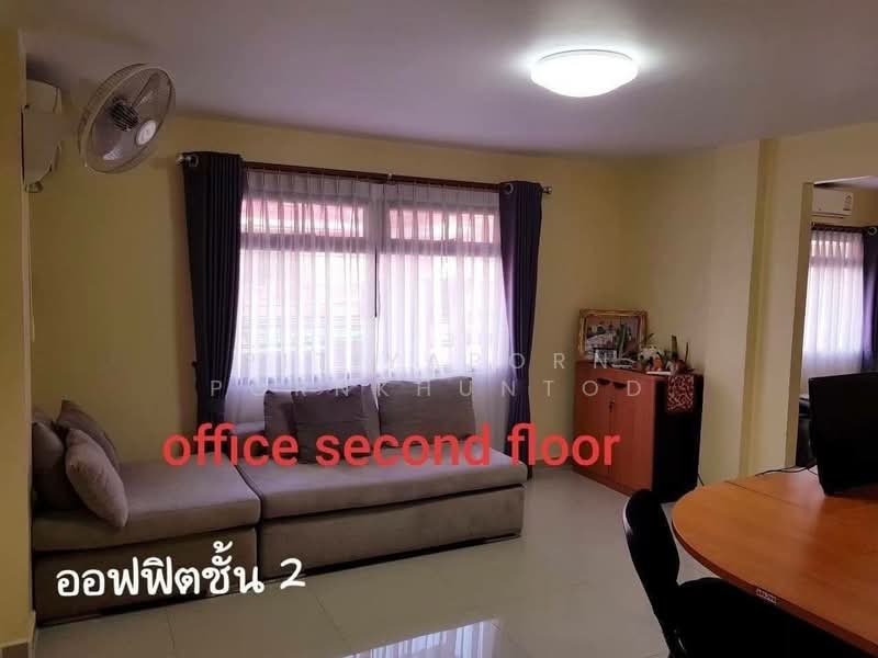 undefined, Chon Buri (Pattaya), Na Kloe, Bang Lamung (Pattaya), Chon Buri (Pattaya), 4 Bedrooms, 200 sqm, Townhouse For Sale, by Pitiyaporn Pornkhuntod, 500266572 - DDproperty.com