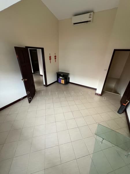 undefined, Chon Buri (Pattaya), Na Kloe, Bang Lamung (Pattaya), Chon Buri (Pattaya), 4 Bedrooms, 200 sqm, Townhouse For Sale, by Pitiyaporn Pornkhuntod, 500266572 - DDproperty.com