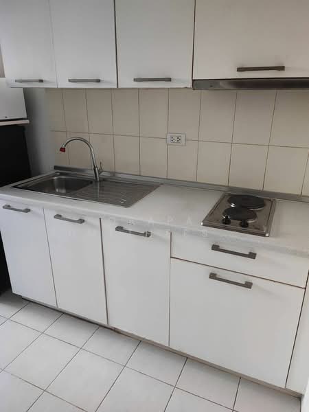 Life @ Sathorn 10, Bangkok, 48 Soi Sathorn 10, Sathorn Road, Silom, Bang Rak, Bangkok, 1 Bedroom, 48 sqm, Condo For Sale, by Orapa Sumetheesirisakul, 500266616 - DDproperty.com