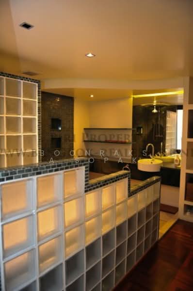 Lake Avenue Sukhumvit 16, Bangkok, Soi Sammitr Sukhumvit Road, Khlong Tan Nua, Watthana, Bangkok, 1 Bedroom, 103 sqm, Condo For Rent, by Boonraksa Sopak, 500266641 - DDproperty.com