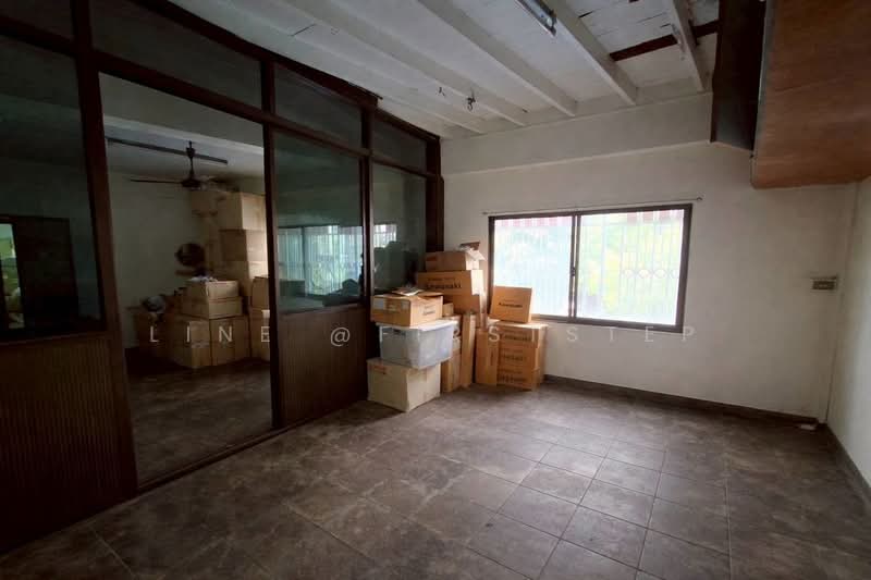 4-storey commercial building (Corner unit), Rama 4 - Thonglor area, Near BTS Thonglor, Bangkok, Khong Tan, Khlong Toei, Bangkok, , 112 sqm, Shophouse For Rent, by LINE @firststep, 500266649 - DDproperty.com