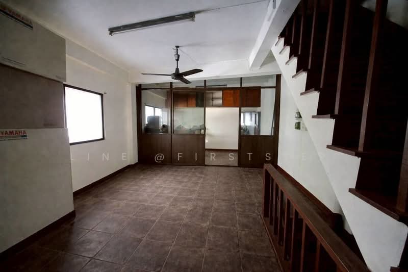 4-storey commercial building (Corner unit), Rama 4 - Thonglor area, Near BTS Thonglor, Bangkok, Khong Tan, Khlong Toei, Bangkok, , 112 sqm, Shophouse For Rent, by LINE @firststep, 500266649 - DDproperty.com