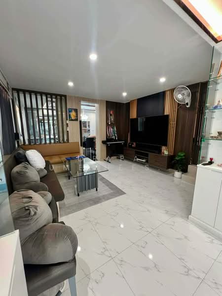 undefined, Bangkok, Lat Yao, Chatuchak, Bangkok, 4 Bedrooms, 382 sqm, Single Detached House For Sale, by Orapa Sumetheesirisakul, 500266685 - DDproperty.com