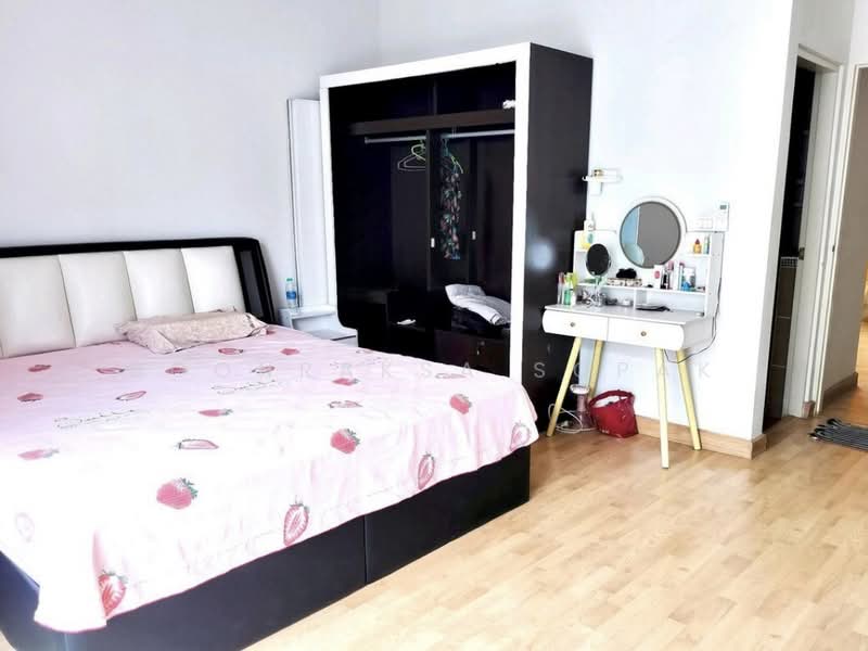 Ban Klang Mueng Ratchada 36, Bangkok, Soi Ratchada 36, Chan Kasem, Chatuchak, Bangkok, 4 Bedrooms, 200 sqm, Townhouse For Rent, by Boonraksa Sopak, 500266720 - DDproperty.com