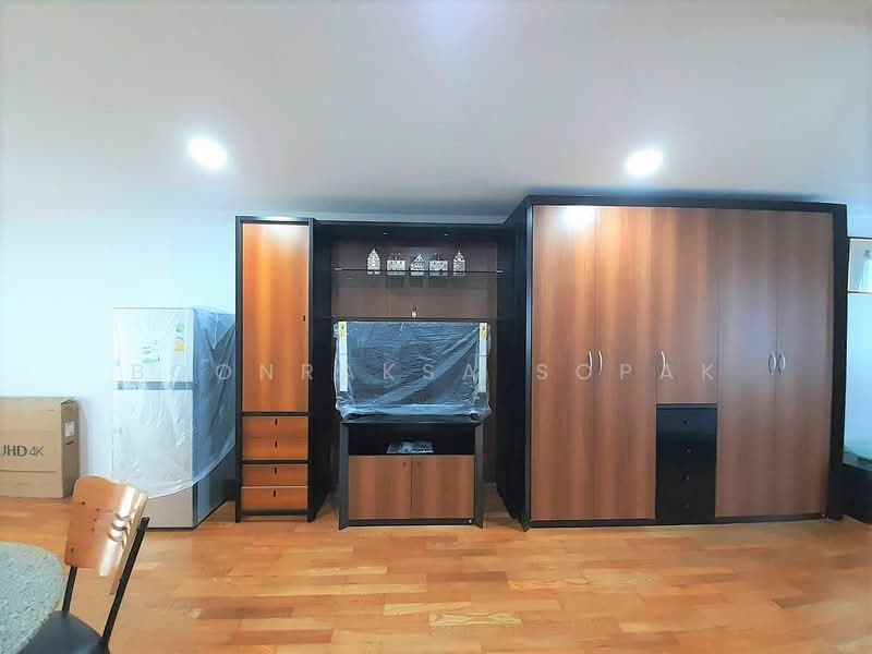 Supalai Place Sukhumvit 39, Bangkok, 175-179 Soi Sukhumvit 39 Sukhumvit Road, Khlong Tan Nua, Watthana, Bangkok, 1 Bedroom, 50 sqm, Condo For Rent, by Boonraksa Sopak, 500266728 - DDproperty.com