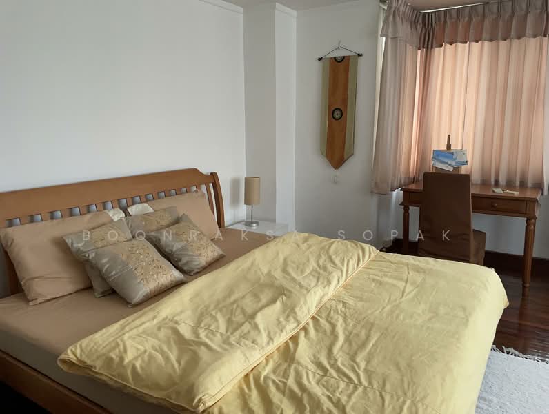 Piranohn Apartment, Bangkok, Khlong Tan Nua, Watthana, Bangkok, 2 Bedrooms, 130 sqm, Apartment For Rent, by Boonraksa Sopak, 500266770 - DDproperty.com