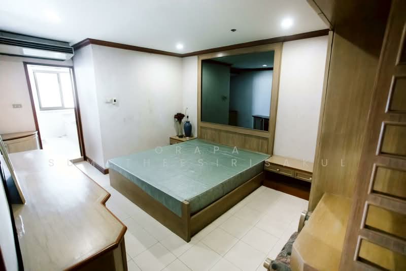 Crystal Garden, Bangkok, 217 Sukhumvit 4 Alley, Khlong Toei, Khlong Toei, Bangkok, 2 Bedrooms, 110 sqm, Condo For Sale, by Orapa Sumetheesirisakul, 500266822 - DDproperty.com
