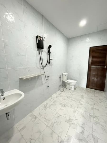 ให้เช่าทาวน์โฮม 2ชั้น รีโนเวทใหม่ ย่านถนนนวมินทร์ พร้อมเฟอร์นิเจอร์, กรุงเทพ, คลองกุ่ม, บึงกุ่ม, กรุงเทพ, 190 ตร.ม., ทาวน์เฮ้าส์ ให้เช่า, โดย Seng .PL, 500266883 - DDproperty.com