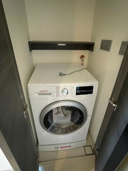 The Esse Asoke, Bangkok, 333 Soi Sukhumvit 21, Sukhumvit Road, Khlongtoei Nua, Watthana, Bangkok, 1 Bedroom, 47 sqm, Condo For Sale, by Orapa Sumetheesirisakul, 500266906 - DDproperty.com