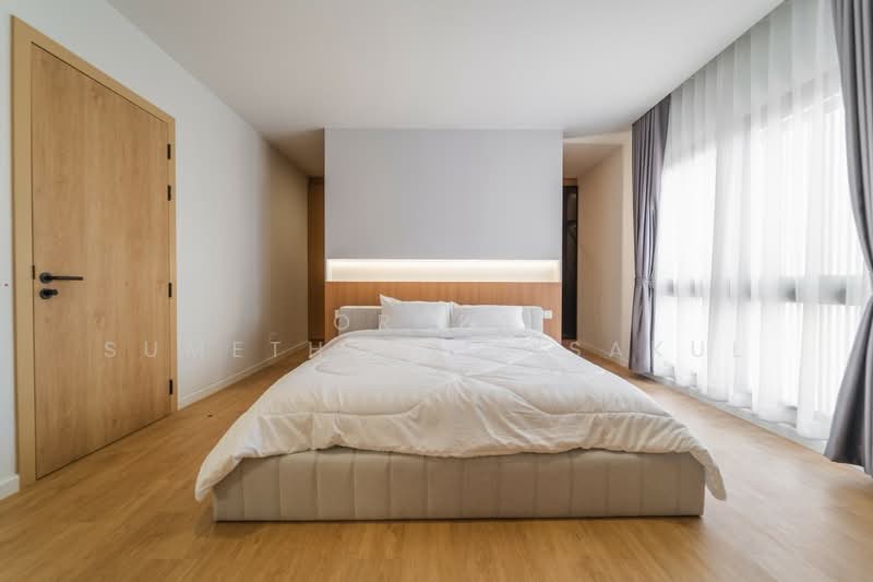 GM Residence, Bangkok, Soi Ekkamai 18, Khlong Tan Nua, Watthana, Bangkok, 3 Bedrooms, 248 sqm, Apartment For Sale, by Orapa Sumetheesirisakul, 500266913 - DDproperty.com