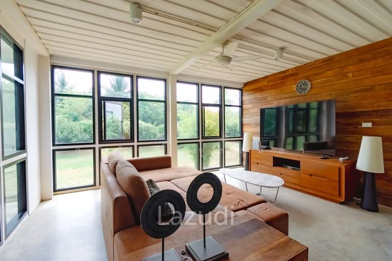 Private Modern Loft Container Home (Thap Tai), Prachuap Khiri Khan, Wang-Pong, Pran Buri, Prachuap Khiri Khan, 4 Bedrooms, 300 sqm, Single Detached House For Sale, by Apisit Junlao, 500266983 - DDproperty.com