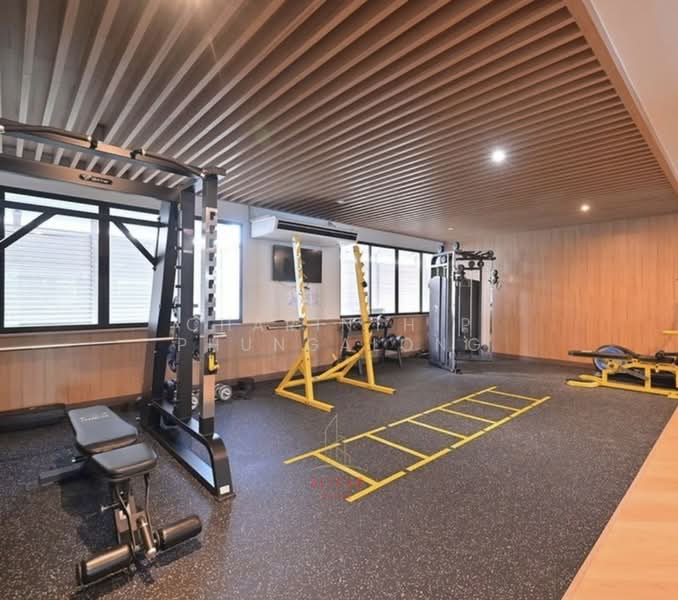 D.S. Tower 2 Sukhumvit 39, Bangkok, Soi Sukhumvit 39, Khlong Tan Nua, Watthana, Bangkok, 2 Bedrooms, 139 sqm, Condo For Rent, by Charinthip Phungalong, 500267013 - DDproperty.com