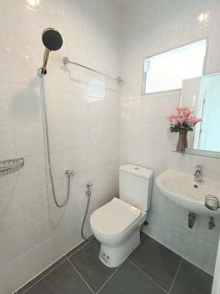 K.C. Garden Home, Bangkok, Nimit Mai Road, Sam Wa Tawan Ok, Khlong Sam Wa, Bangkok, 4 Bedrooms, 200 sqm, Single Detached House For Sale, by นภัสศรณ์ วงศ์สินไทยกร (นันท์), 500267020 - DDproperty.com