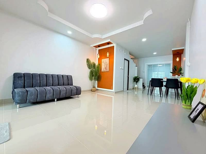 Ban Rom Ngao Mai, Nonthaburi, Soi Ban Rom Ngao Mai, Bang Khu Rat, Bang Bua Thong, Nonthaburi, 2 Bedrooms, 110 sqm, Townhouse For Sale, by บุษบากร (เจี๊ยบ), 500267024 - DDproperty.com
