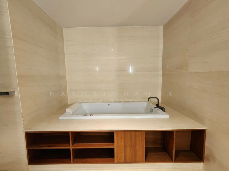 The Crest Ruamrudee, Bangkok, Soi Ruamrudee 2, Witthayu Road, Lumphini, Pathum Wan, Bangkok, 3 Bedrooms, 266 sqm, Condo For Rent, by Hathaichanok Saenset, 500267083 - DDproperty.com