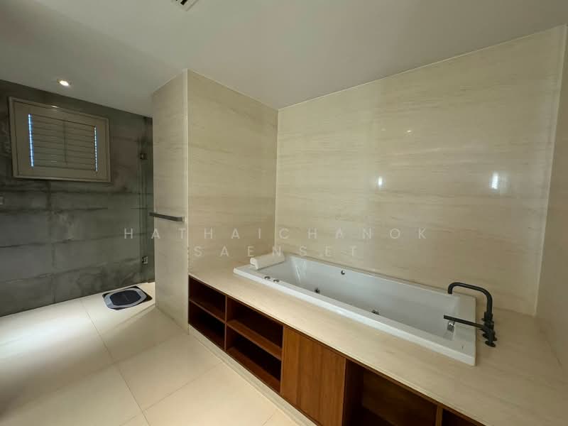 The Crest Ruamrudee, Bangkok, Soi Ruamrudee 2, Witthayu Road, Lumphini, Pathum Wan, Bangkok, 3 Bedrooms, 266 sqm, Condo For Rent, by Hathaichanok Saenset, 500267083 - DDproperty.com