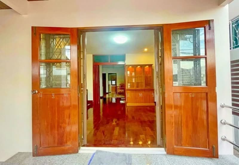 ไม่พบโครงการ, Bangkok, รัชดาภิเษก, Wang Thonglang, Wang Thonglang, Bangkok, 4 Bedrooms, 220 sqm, Single Detached House For Rent, by ณัฐพงศ์ สุนทรอรุณ, 500267096 - DDproperty.com